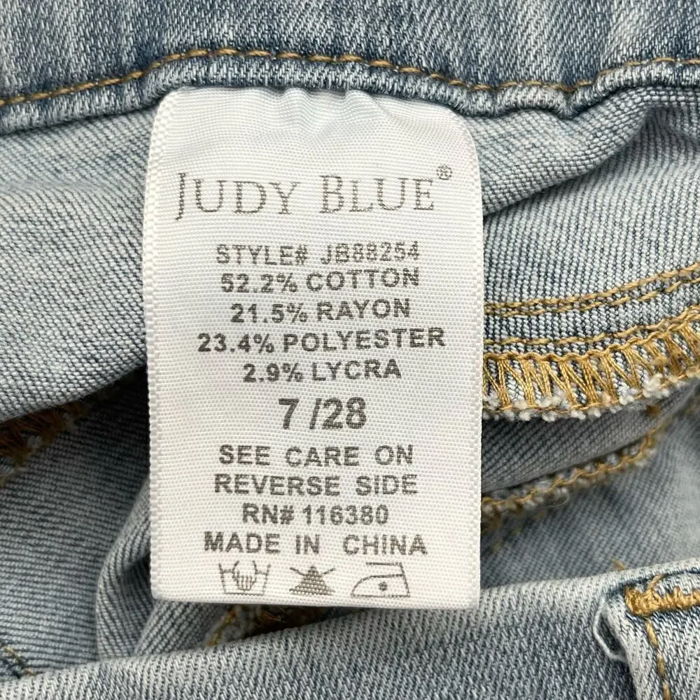 Judy Blue Pull-On Skinny Fit Jeans in Light Blue Wash, Size 7/28 - Picture 10 of 10